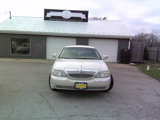 Used 2006 Lincoln Town Car Signature Limited image 4