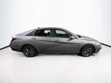 Used 2024 Hyundai Elantra SEL image 4