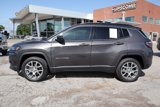 Used 2022 Jeep Compass Latitude image 2