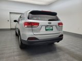 Used 2018 Kia Sorento LX image 6