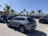 Used 2018 Volkswagen Tiguan SEL Premium w/ 3rd Row Seat Package image 6