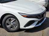 New 2025 Hyundai Elantra SE image 3