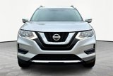 Used 2017 Nissan Rogue SV image 4