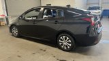 Used 2021 Toyota Prius LE image 5
