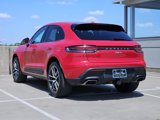 Certified 2025 Porsche Macan image 3