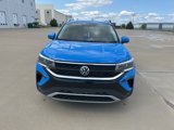 Used 2022 Volkswagen Taos SE image 2