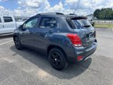 Used 2022 Chevrolet Trax LT w/ LT Convenience Package image 4