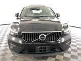 Certified 2025 Volvo XC40 B5 Core image 2