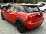 Used 2018 MINI Cooper 2-Door Hardtop w/ Signature Line Package image 2
