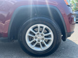 Used 2018 Jeep Grand Cherokee Laredo image 4