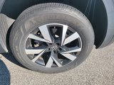 Used 2021 Volkswagen Atlas Cross Sport SE image 6