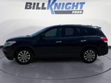 Used 2014 Nissan Pathfinder SV image 2
