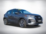 Used 2024 Nissan Kicks SV image 2