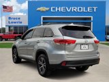Used 2019 Toyota Highlander LE image 4