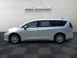 Used 2022 Chrysler Voyager LX image 4