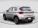 Certified 2024 Hyundai Venue SEL image 4