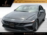 Used 2025 Hyundai Elantra SE image 1