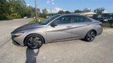 Used 2025 Hyundai Elantra SEL image 4