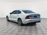 Used 2019 Volvo S60 T6 Momentum w/ Premium Package image 4