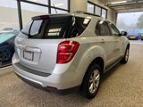 Used 2017 Chevrolet Equinox LT image 2