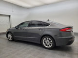 Used 2019 Ford Fusion SE image 3