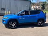 Used 2025 Jeep Compass Limited image 2