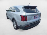 Used 2021 Kia Sorento LX image 5