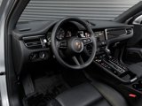 Certified 2024 Porsche Macan image 4