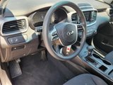Used 2020 Kia Sorento LX image 2