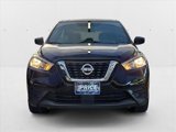Used 2020 Nissan Kicks S image 2