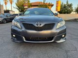 Used 2010 Toyota Camry LE image 2