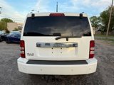 Used 2012 Jeep Liberty Limited Jet w/ Comfort/Convenience Group image 5