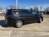 New 2025 Chrysler Pacifica Select image 5