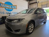 Used 2018 Chrysler Pacifica Touring-L Plus w/ Advanced Safetytec Group image 2