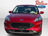 Used 2021 Ford Escape SE image 2