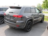 Used 2018 Jeep Grand Cherokee Altitude image 3