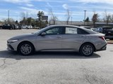Used 2024 Hyundai Elantra Blue image 4