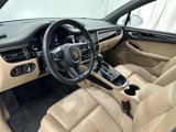 Certified 2023 Porsche Macan image 4
