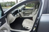 Used 2018 Volvo XC60 T5 Momentum w/ Convenience Package image 2