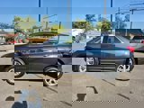 Used 2018 Chevrolet Equinox LT w/ Sun & Infotainment Package image 2