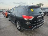 Used 2016 Nissan Pathfinder SV image 3