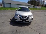 Used 2019 Nissan Rogue SV image 2