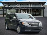 Used 2015 Chrysler Town & Country Touring-L w/ Driver Convenience Group image 3