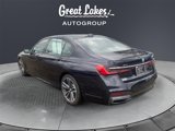Used 2021 BMW 750i xDrive w/ M Sport Package image 3
