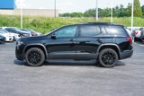 Used 2023 GMC Acadia SLE w/ Elevation Edition image 4