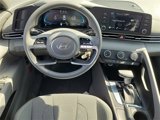 New 2025 Hyundai Elantra SE image 3