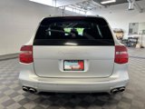 Used 2009 Porsche Cayenne Turbo image 5
