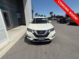 Used 2018 Nissan Rogue SV w/ Premium Package image 2