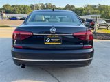 Used 2017 Volkswagen Passat 1.8T R-Line w/ R-Line Lighting Package image 6