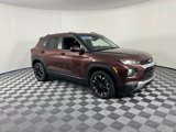 Used 2022 Chevrolet TrailBlazer LT image 2